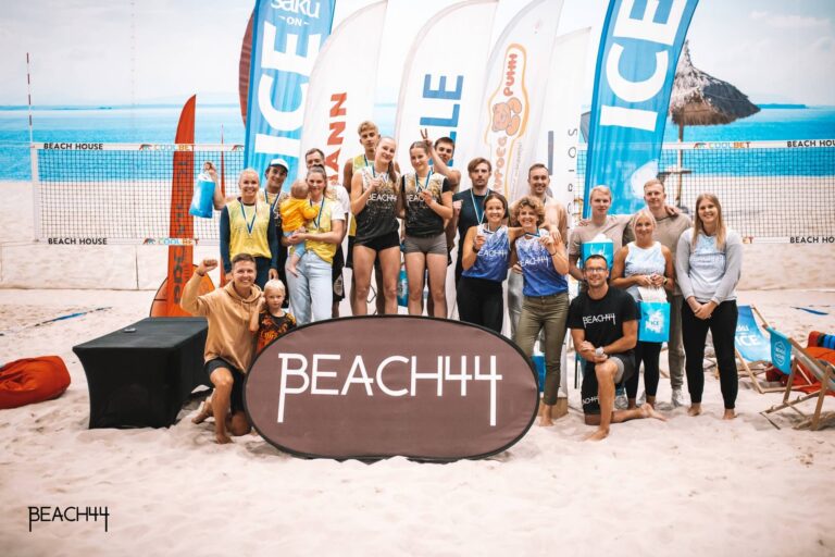 2025. aasta A-liiga esinelikud naistest ja meestest. | Foto: Dovile Stirbyte/Beach44